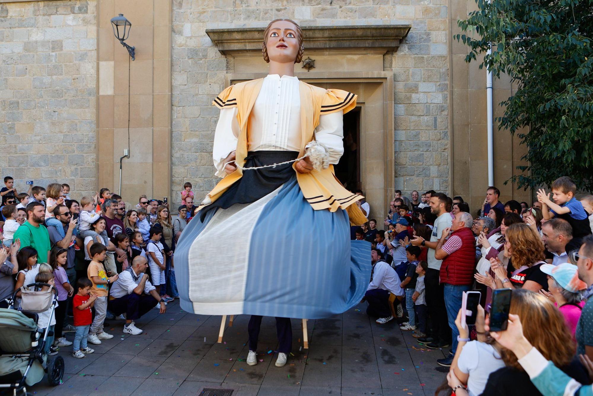 Fiestas de Villava | Despedida de la Comparsa de Gigantes