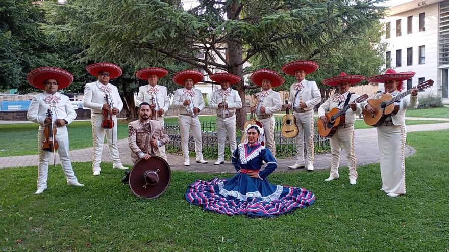 MARIACHI IMPERIAL DE GUANAJUATO