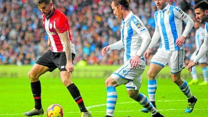 Iñigo Martínez vuelve a su particular infierno