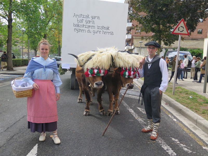 El desfile de la Euskal Jaia de Urretxu, en imágenes