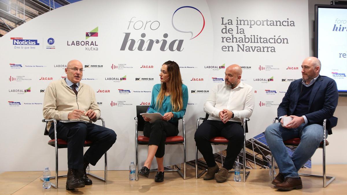 Fotos del Foro Hiria de la rehabilitación en Navarra
