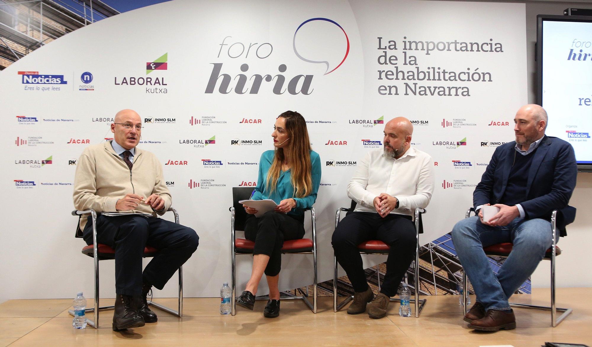 Fotos del Foro Hiria de la rehabilitación en Navarra
