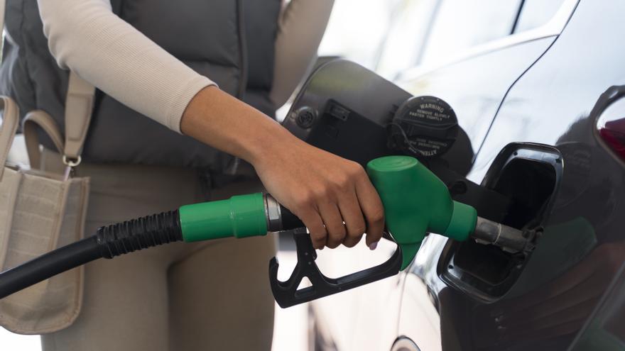 La desconocida razón por la que es mejor que lleves el depósito lleno en invierno