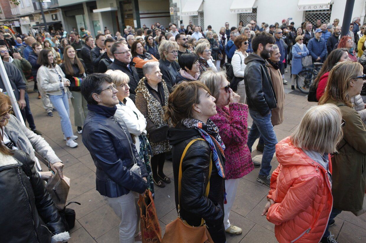 En imágenes: éxito absoluto en la fiesta contra de la LGTBIfobia de la zona Gorbea de Vitoria