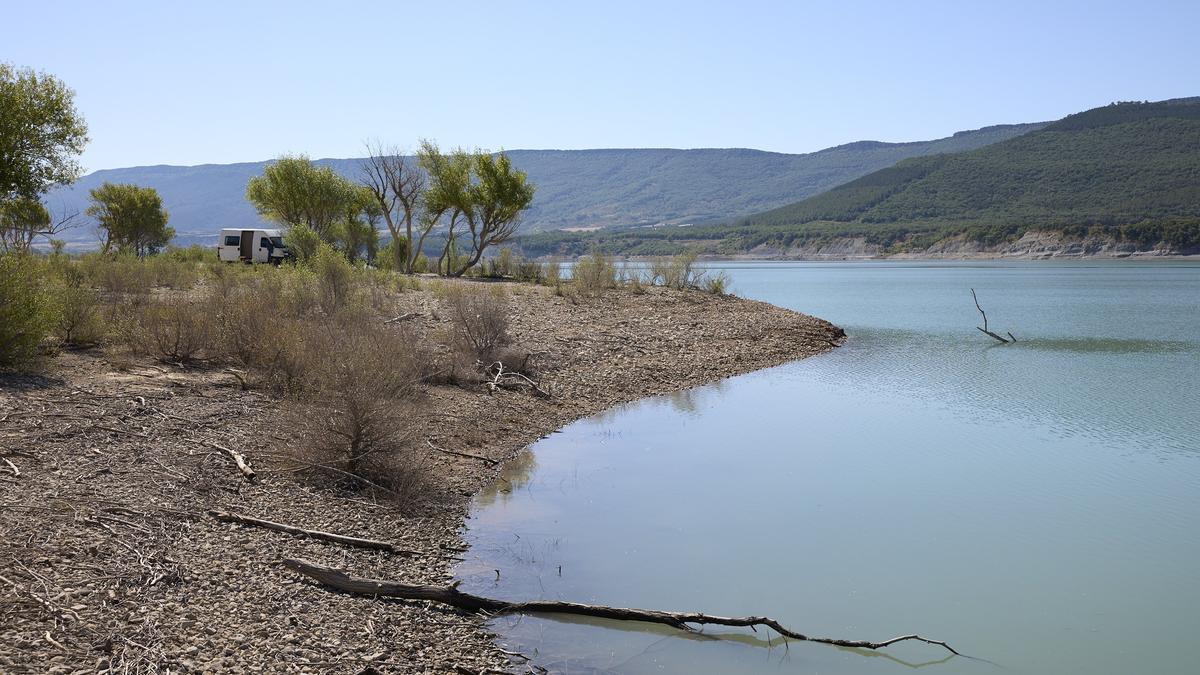 Vista del pantano de Yesa en una foto de archivo del verano de 2024.