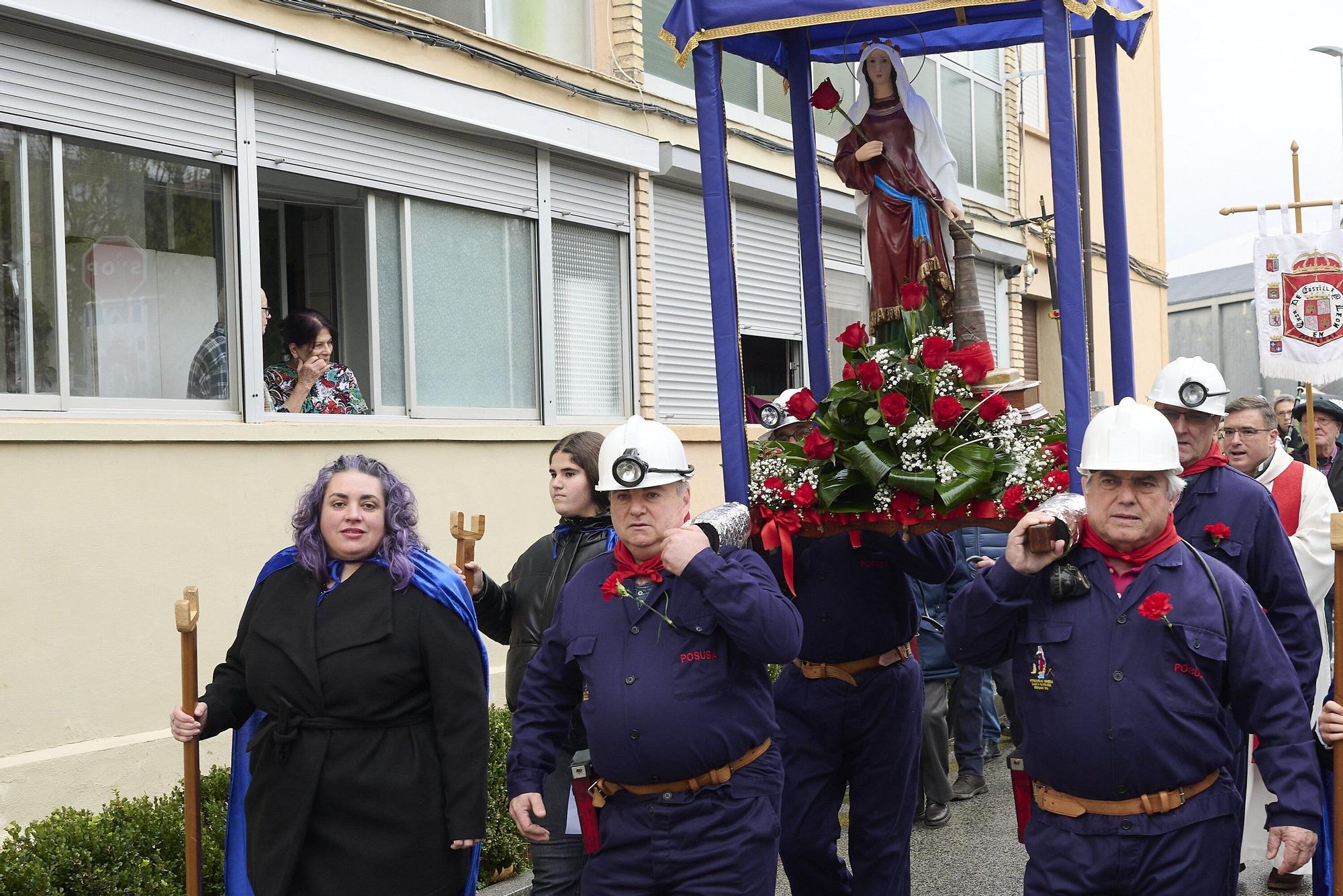 Fotos de la procesión en Beriáin de Santa Bárbara, patrona de los mineros