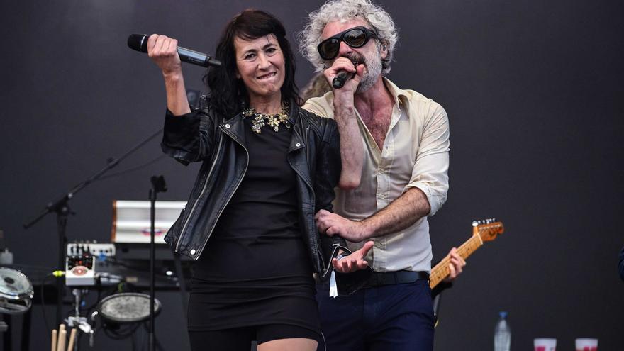 Fotos del concierto de León Benavente con Cristina Martínez (El Columpio Asesino) en el Festival En Vivo