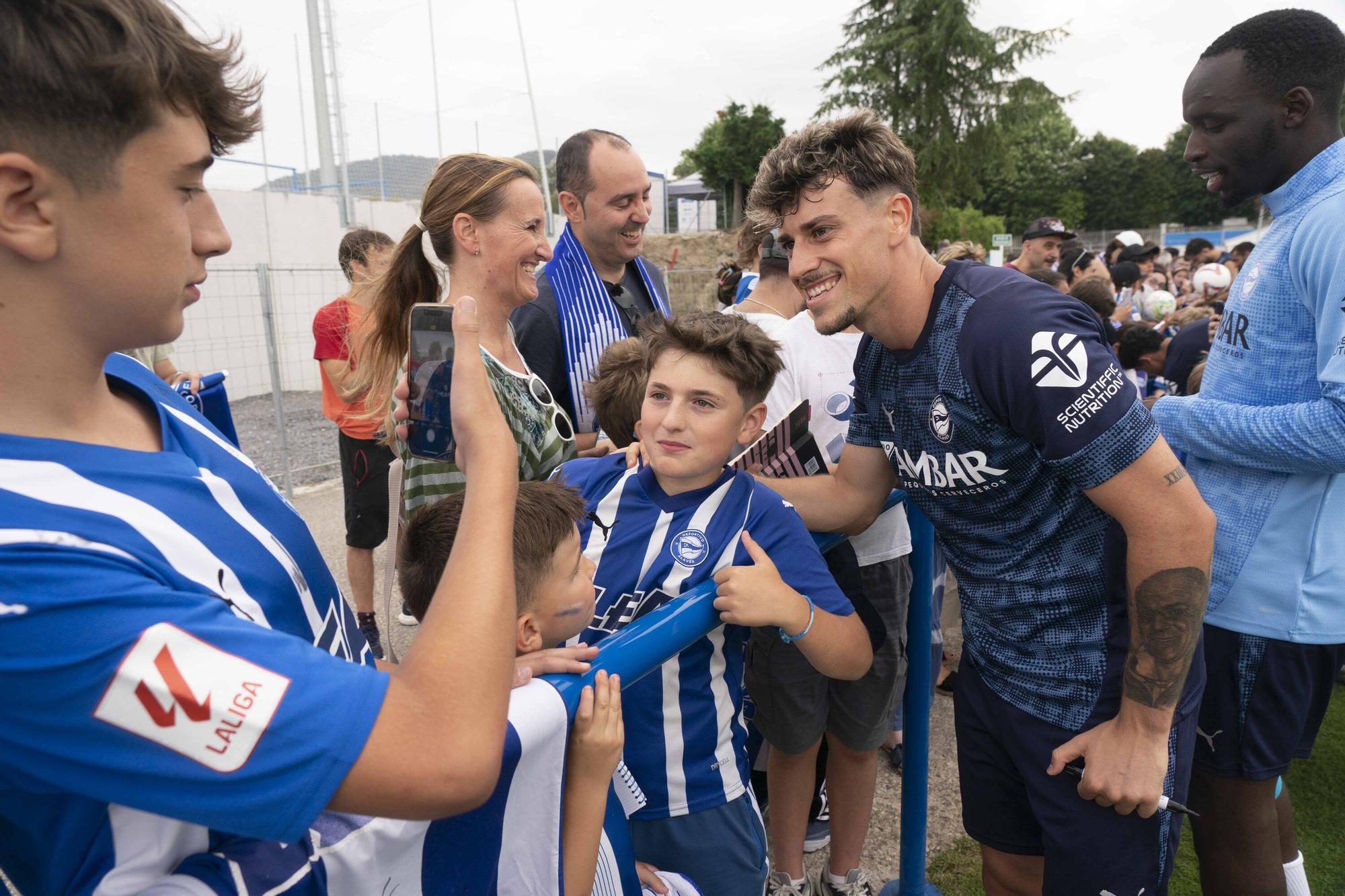 En imágenes: Una afición entregada al Alavés