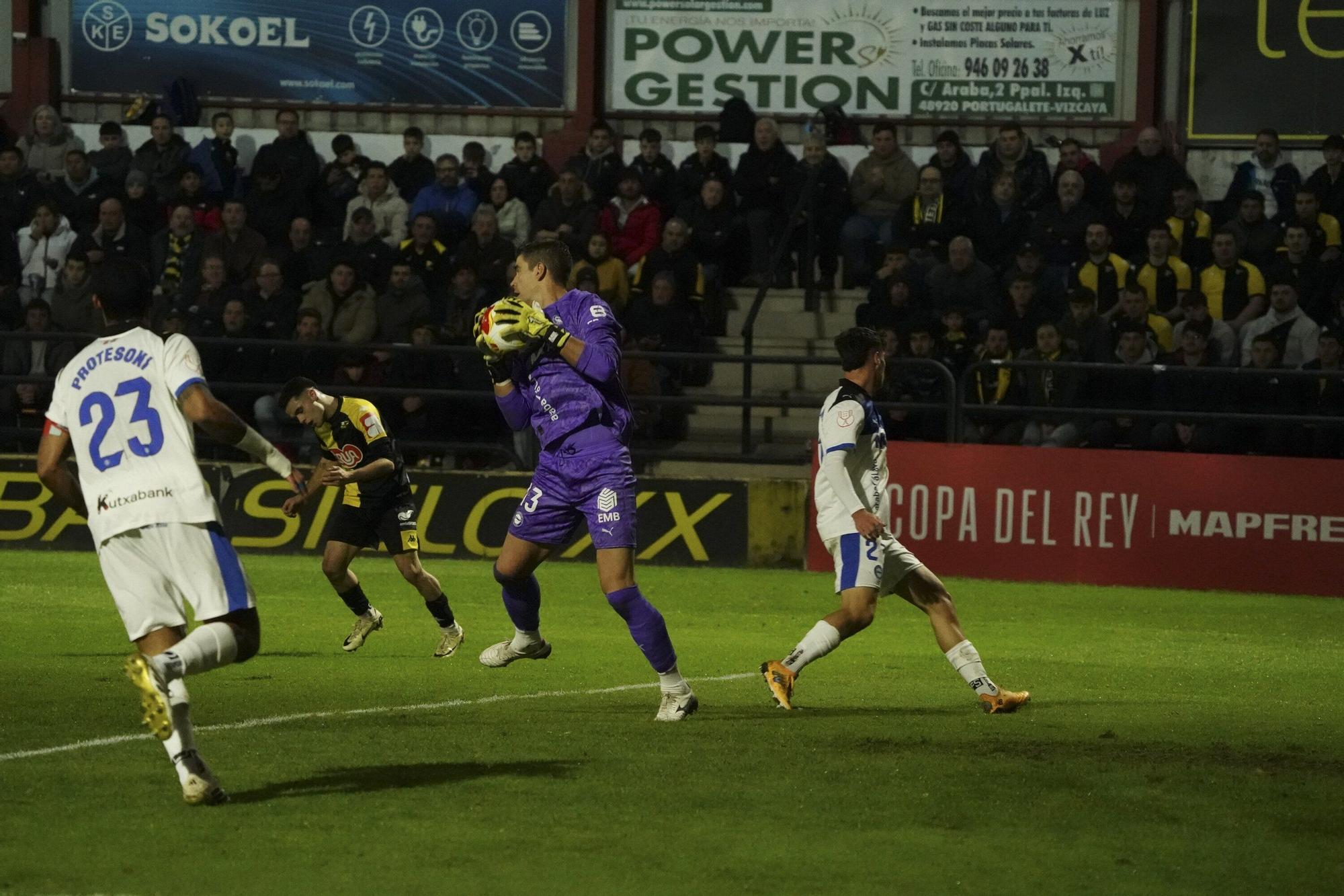 El Portugalete-Alavés, en imágenes