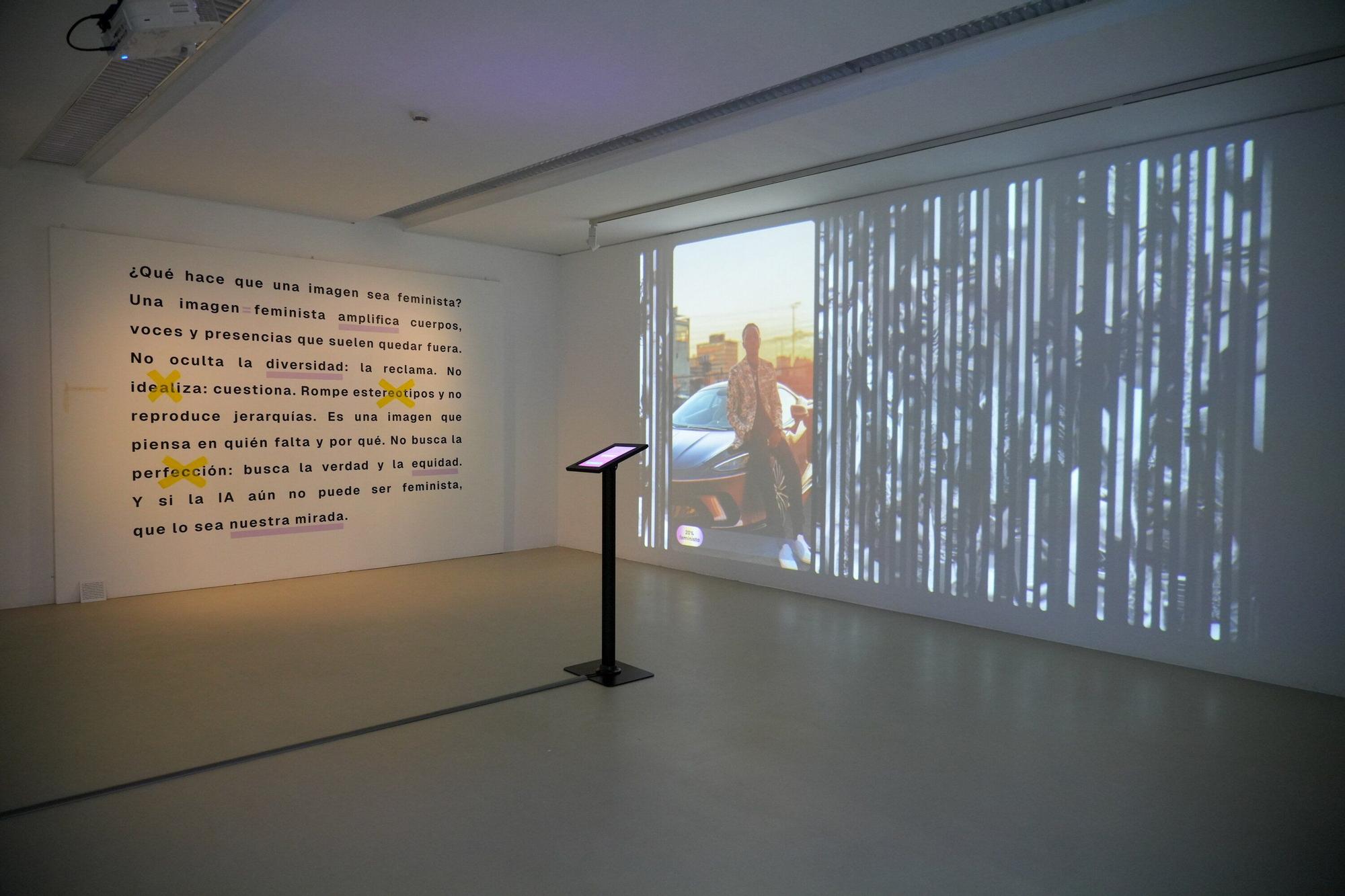 En imágenes: ‘¿Puede la Inteligencia Artificial ser feminista?’ toma Montehermoso