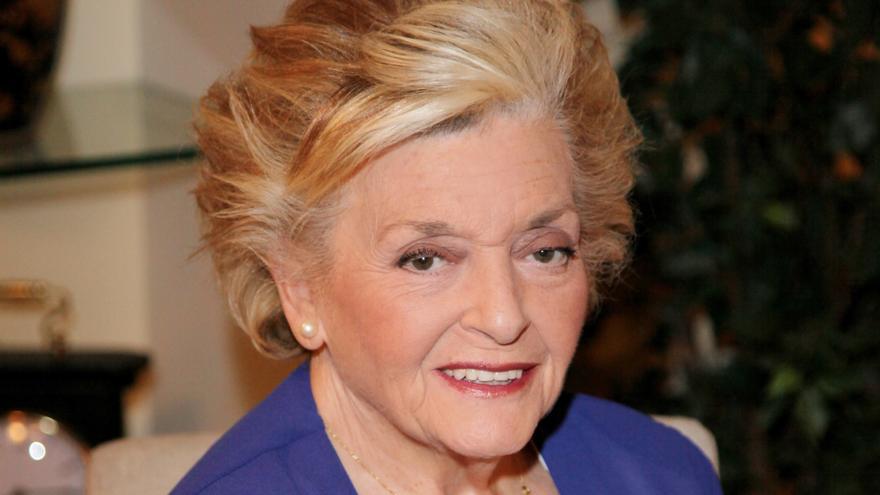 La hija de la actriz Marisa Porcel, acusada de okupar el chalet de su madre y exigir 300.000 euros para abandonarlo