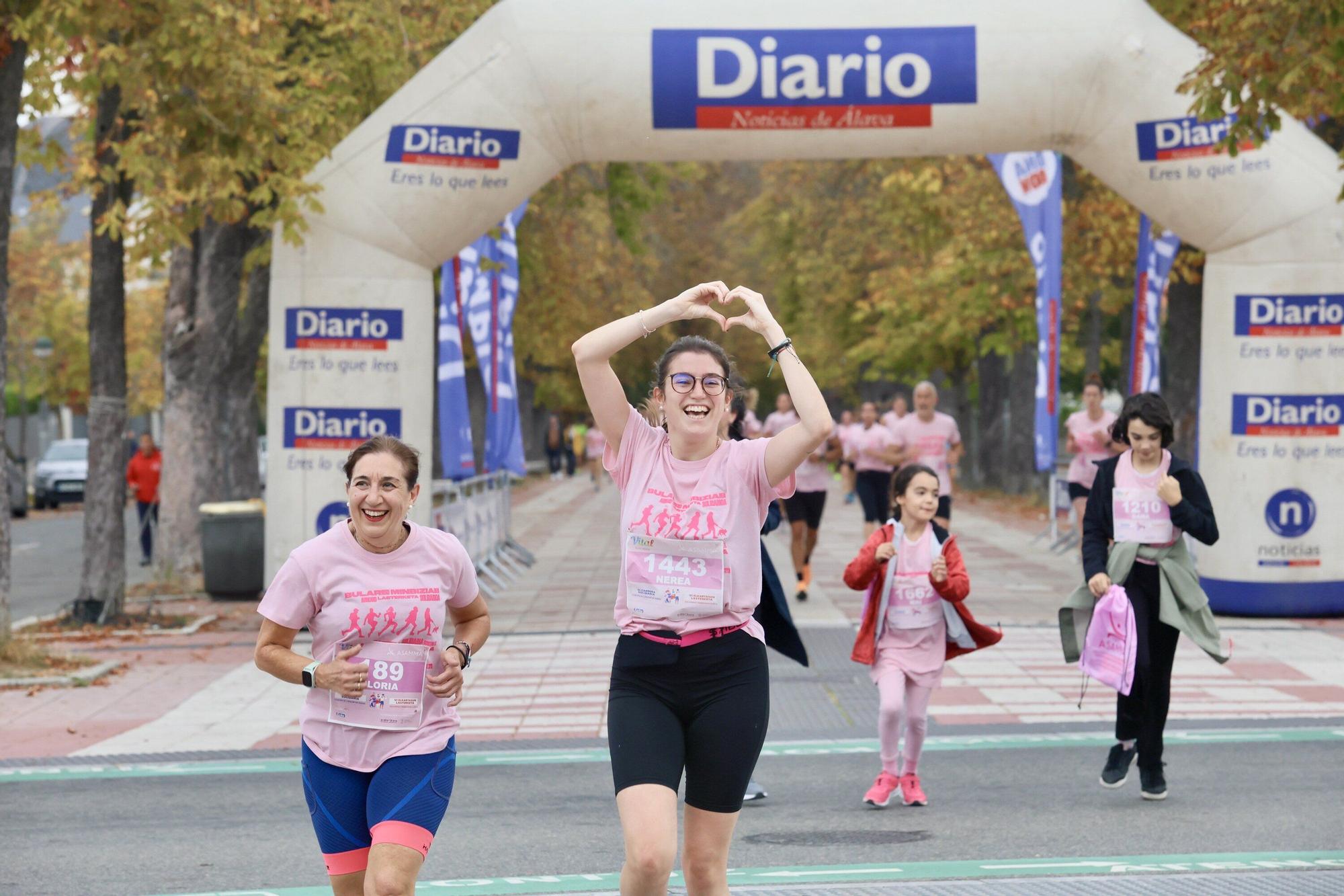 En imágenes: Vitoria se vuelca con la VI Carrera Solidaria contra el Cáncer de Mama