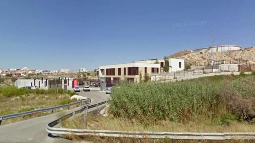 Entorno del centro de atención a personas autistas en el que se ha producido el crimen, en Molina de Segura.