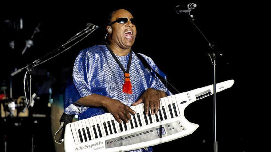 Stevie Wonder solicita el divorcio de su esposa