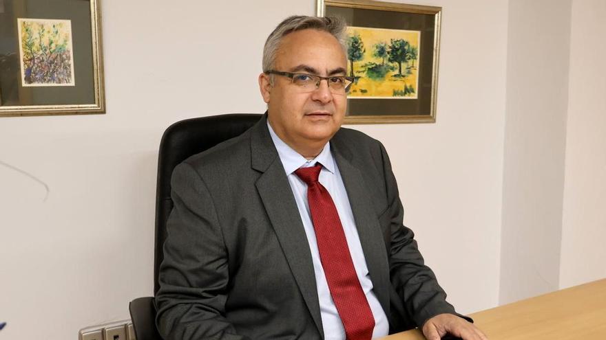 “Nuestra función es ordenar la profesión y velar por que el colegiado mantenga una formación continua”