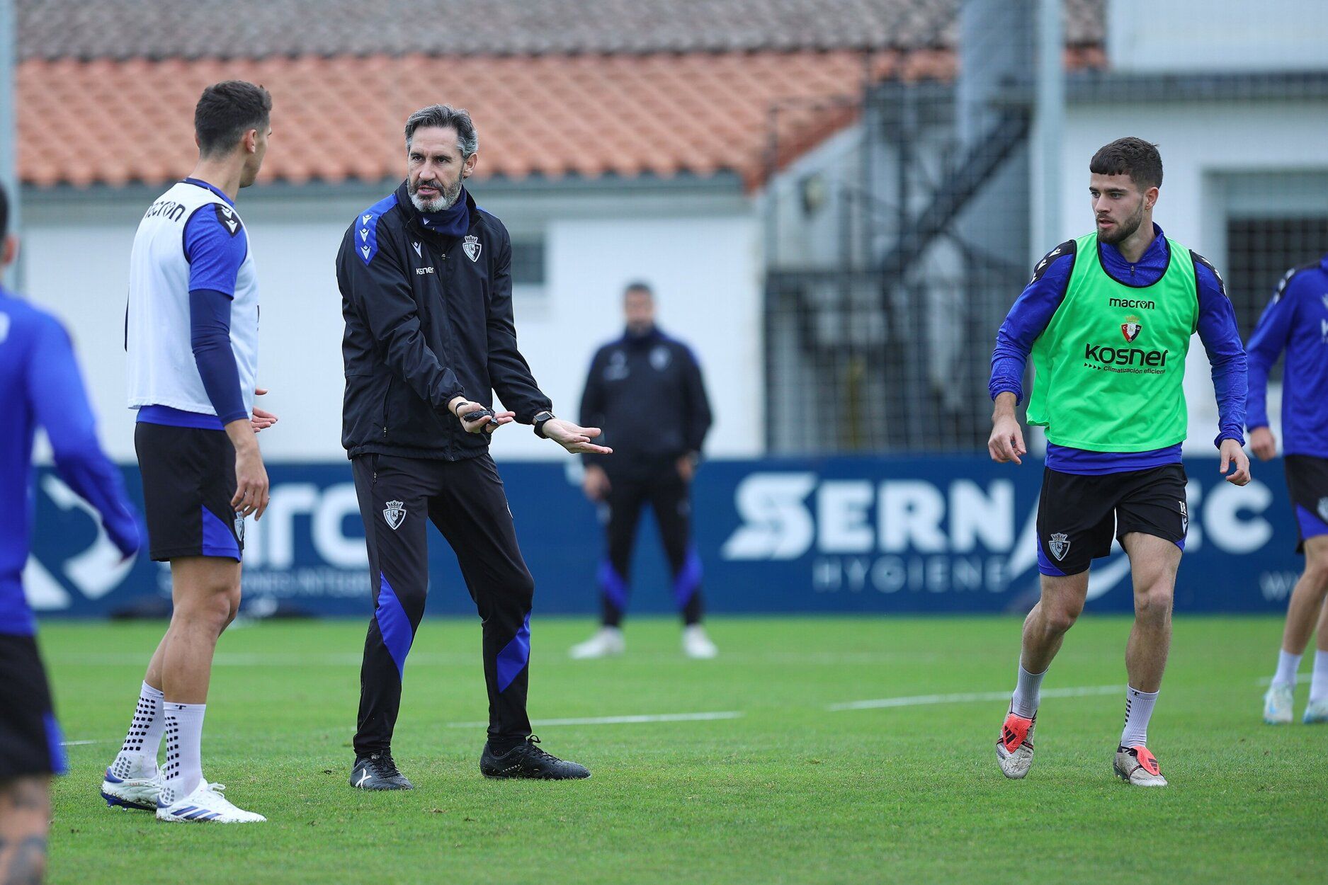 Fotos del entrenamiento de Osasuna (18/11/2024)