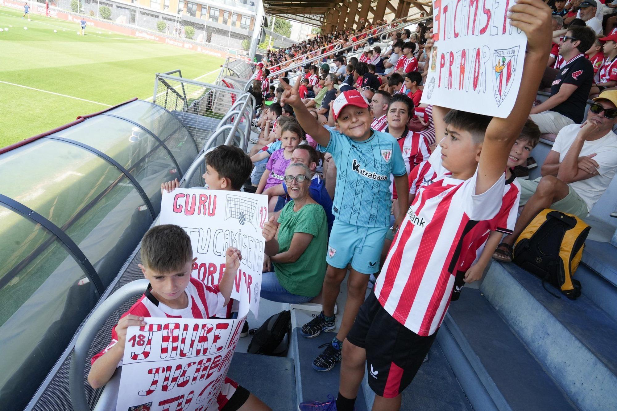2.500 seguidores arropan al Athletic en Lezama
