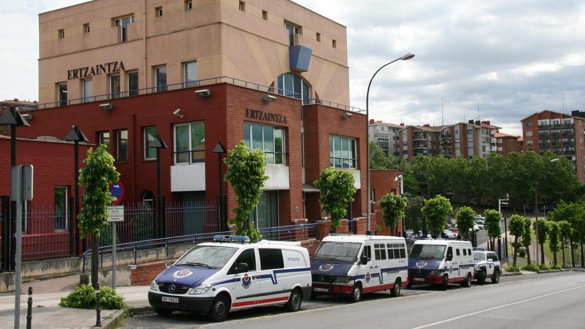 El detenido huyó de un centro comercial de Barakaldo El detenido huyó de un centro comercial de Barakaldo