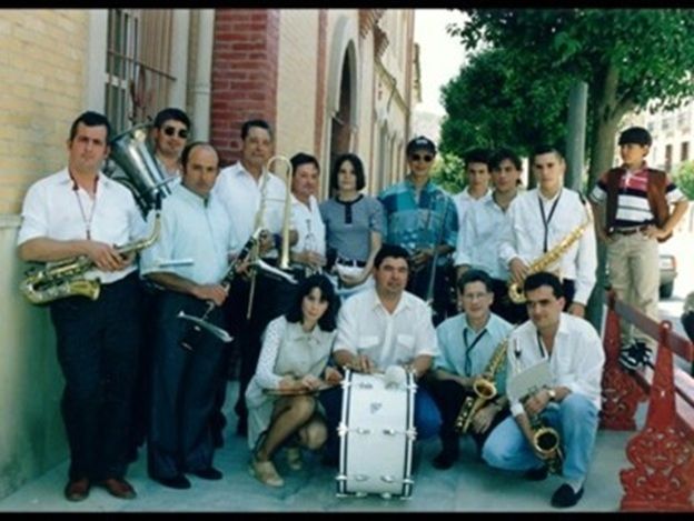 La primera banda de Falces, con 14 componentes.