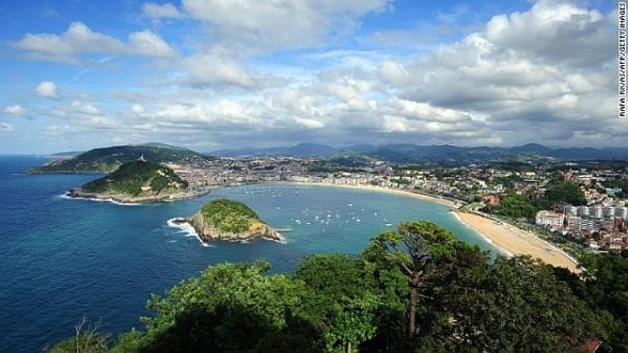 De La Concha se destaca que sea una playa de ciudad.