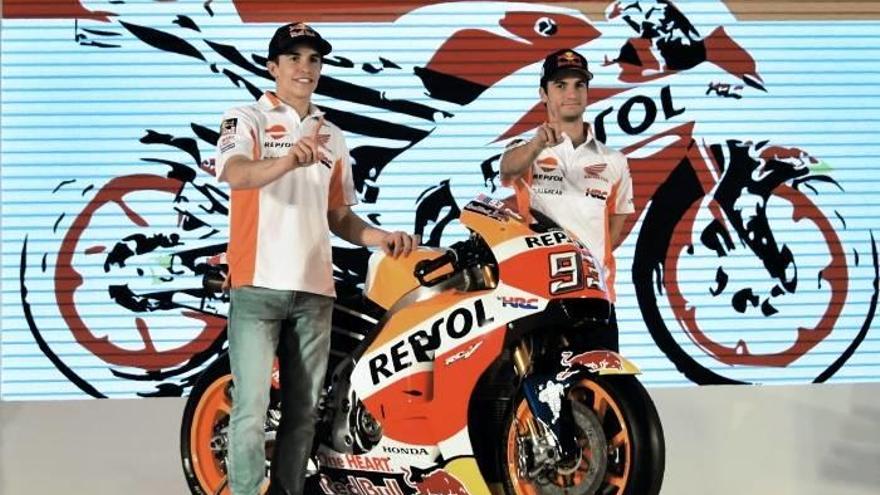 Márquez y Pedrosa presentan su nueva Honda RC213V para &quot;aspirar de nuevo a lo más alto&quot;