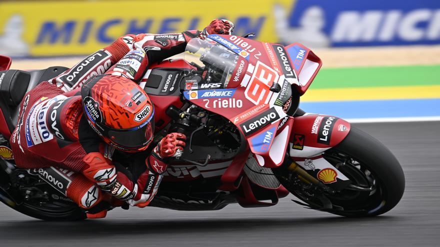 Marc Márquez logra la pole y se agarra a Jerez para volver a reinar