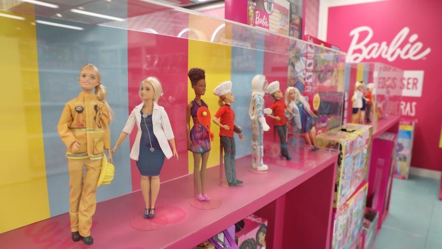 Hallan fentanilo oculto en el embalaje de muñecas Barbie en una tienda de Estados Unidos