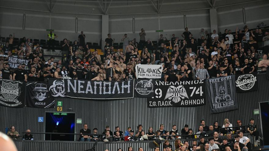 La afición del PAOK quiere hacerse notar en el Bilbao Arena