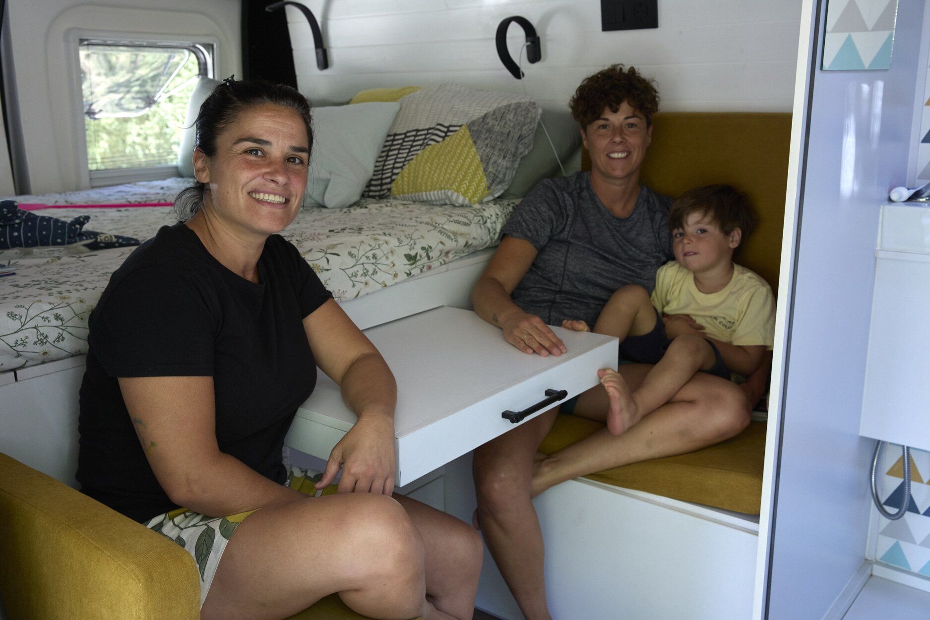 Fotos de turistas en el camping Murkuzuria en Esparza de Salazar
