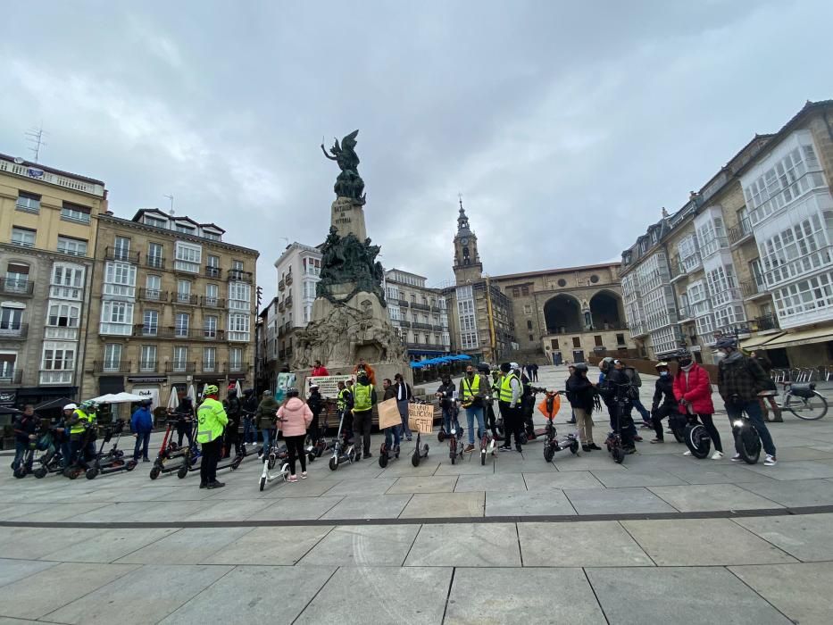 Protesta patinetes Vitoria