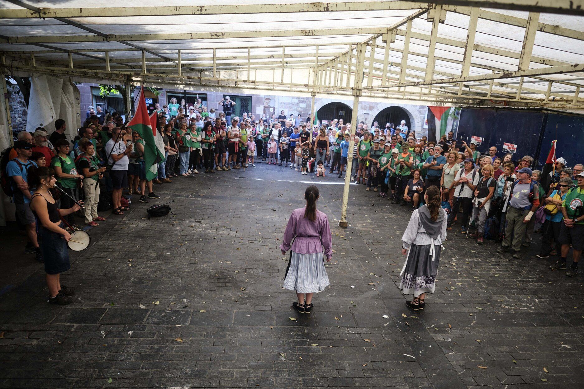 Fotos de la séptima etapa de la marcha propalestina por Navarra, desde Eltzaburu hasta Doneztebe