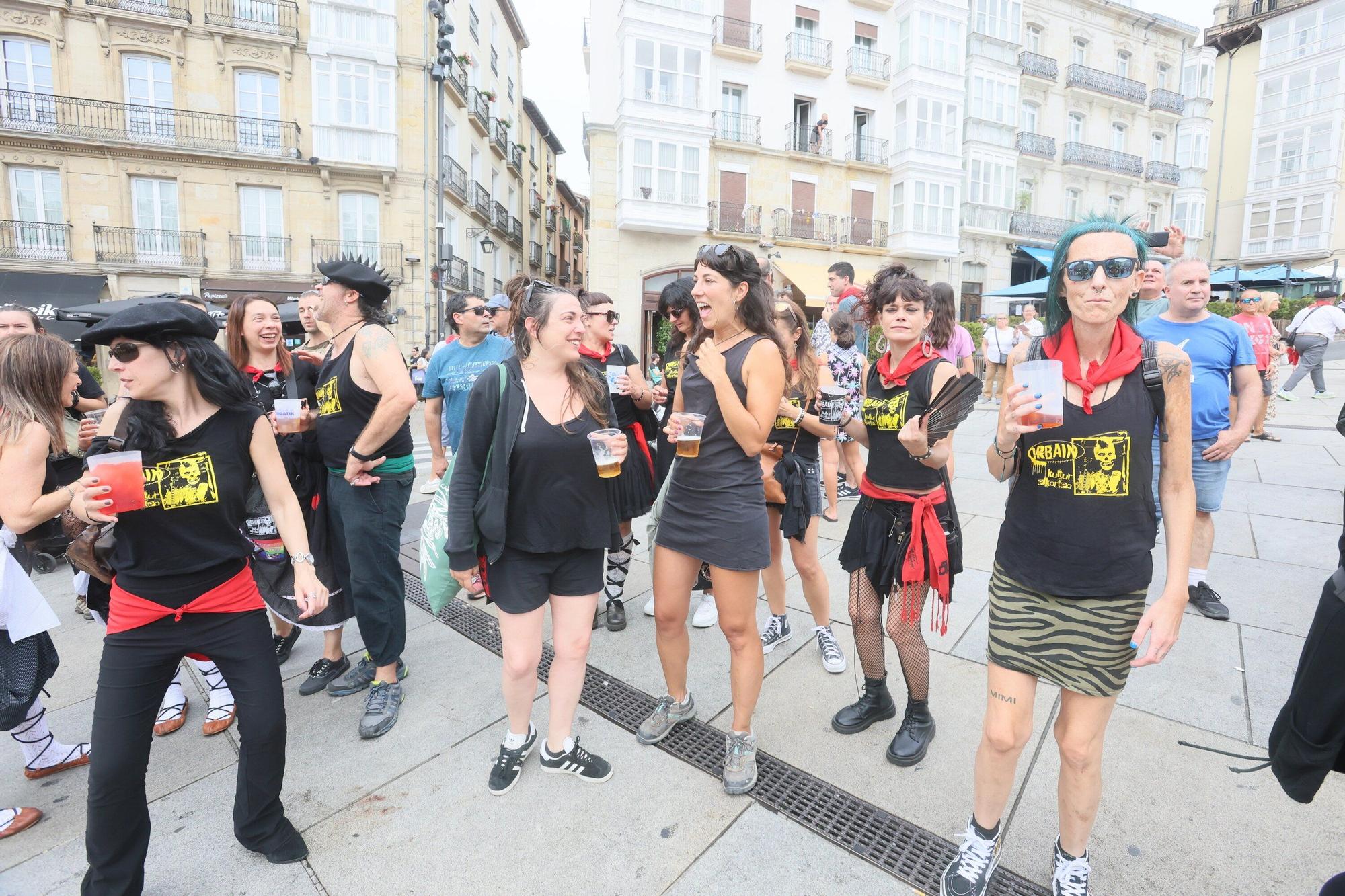 En imágenes: La fiesta continúa en las calles de Gasteiz este 6 de agosto