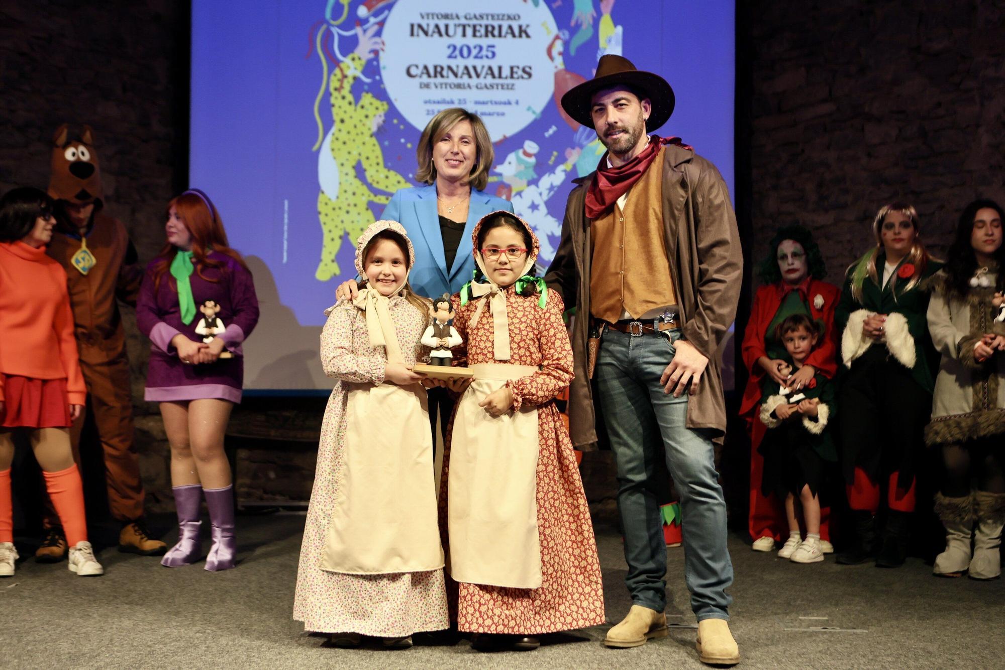 En imágenes: Presentación de Carnaval de las comparsas en el Palacio Villa Suso