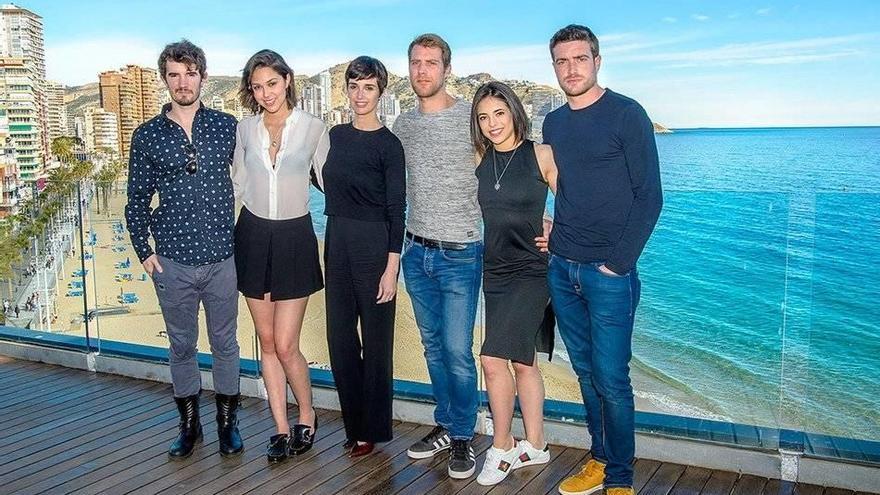Actores de la serie de TVE, en Benidorm.