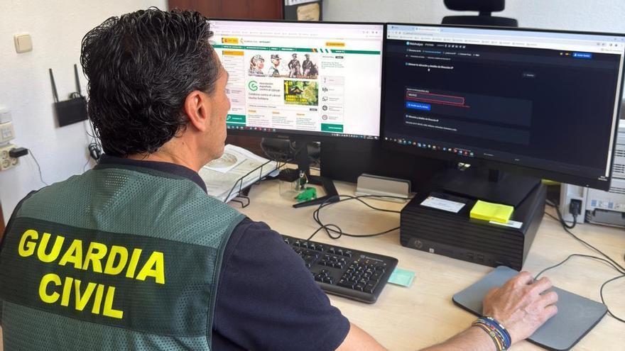 Se hizo pasar por una médica destinada en Afganistán para en