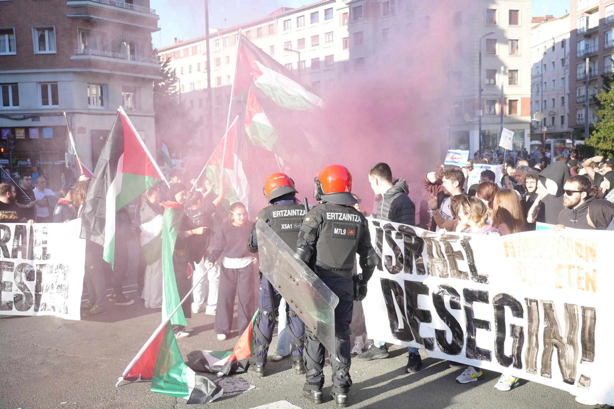 Manifestación en favor del pueblo de Gaza en Vitoria