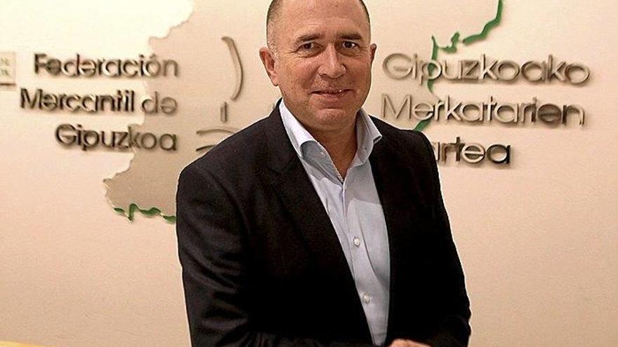“Los ayuntamientos hacen un urbanismo a la carta que beneficia a los centros comerciales para financiarse”