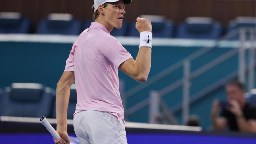 Sinner sella el ‘Sunshine Double’ tras conquistar Miami y presiona a Alcaraz por el número 1