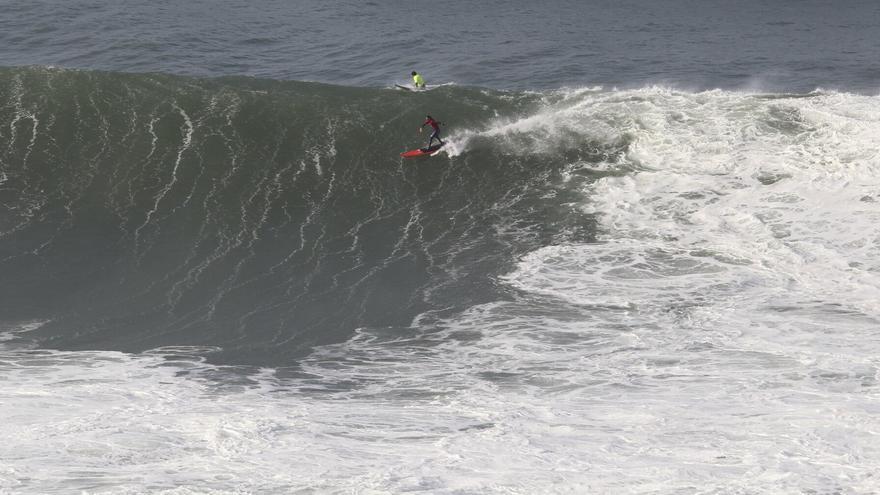 Vuelve el Punta Galea Challenge, el campeonato de olas grandes de Getxo