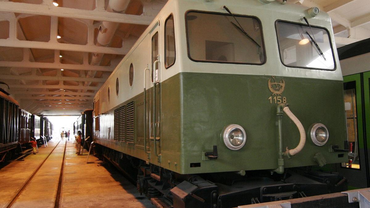 Uno de los antiguos trenes que se pueden encontrar en el Museo Vasco del Ferrocarril.