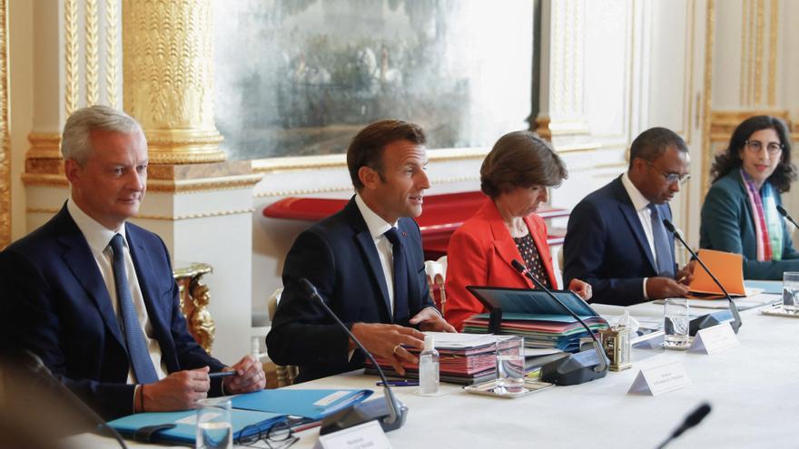 Macron advierte: &quot;Estamos viviendo el fin de la abundancia&quot;