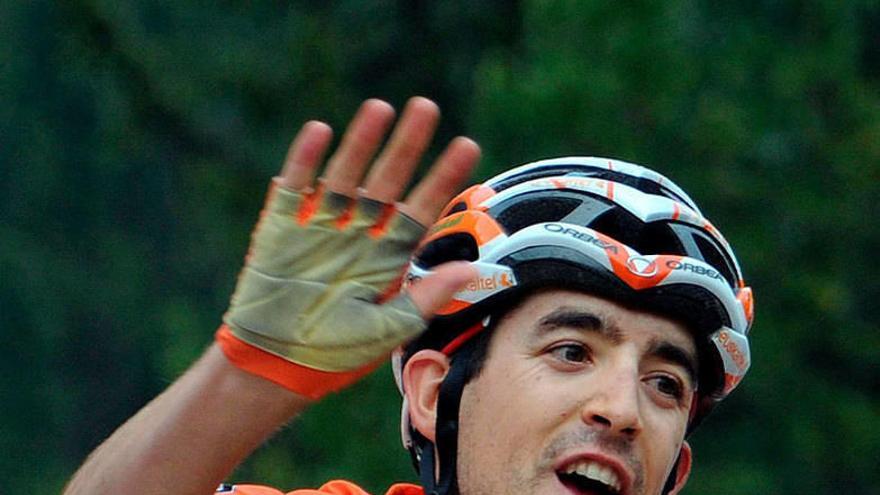 Mikel Nieve gana la etapa reina, Contador amplía su ventaja