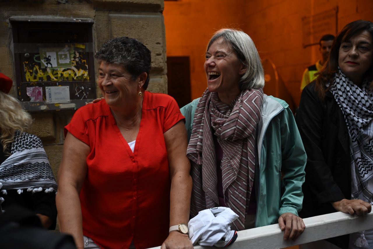 La compañía Jaizkibel desfila en Hondarribia