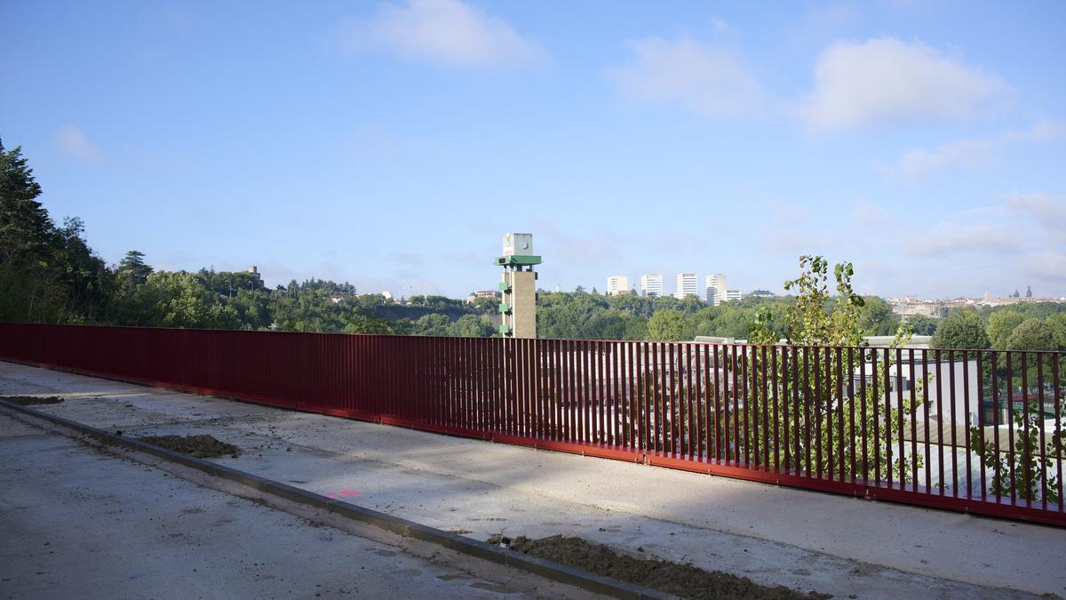 Las nuevas vallas colocadas en Beloso.
