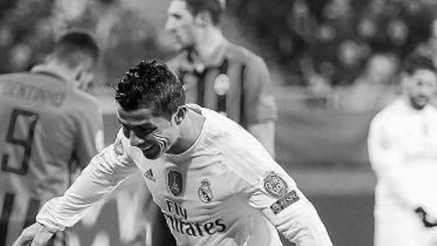 El Madrid gana sin consuelo
