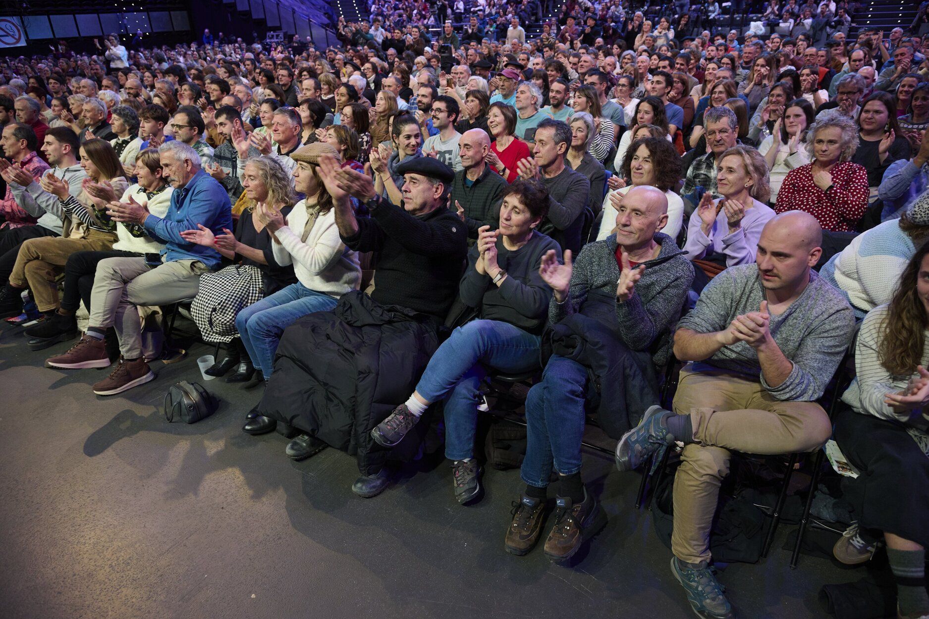 Navarra Arena, jendez lepo Nafarroako Bertsolari Txapelketa 2025-eko finalean