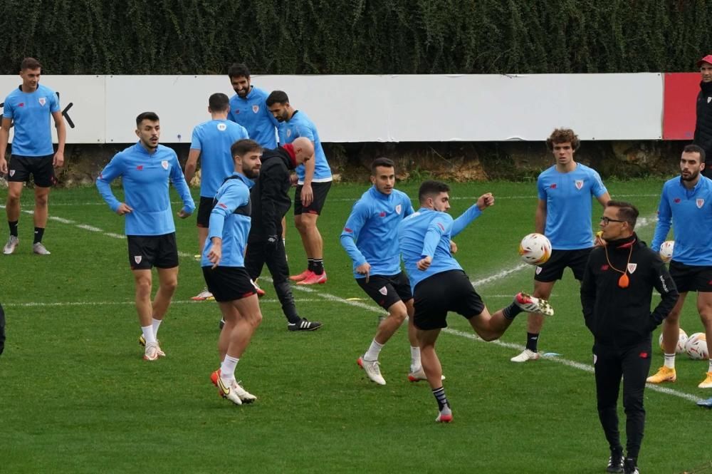 Entrenamiento del Athletic en Lezama.