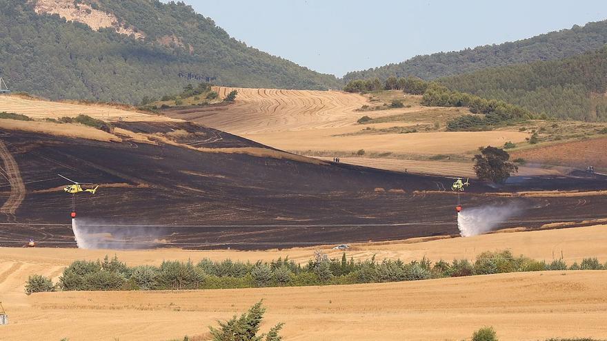 Declarado un incendio de vegetación en Badostáin