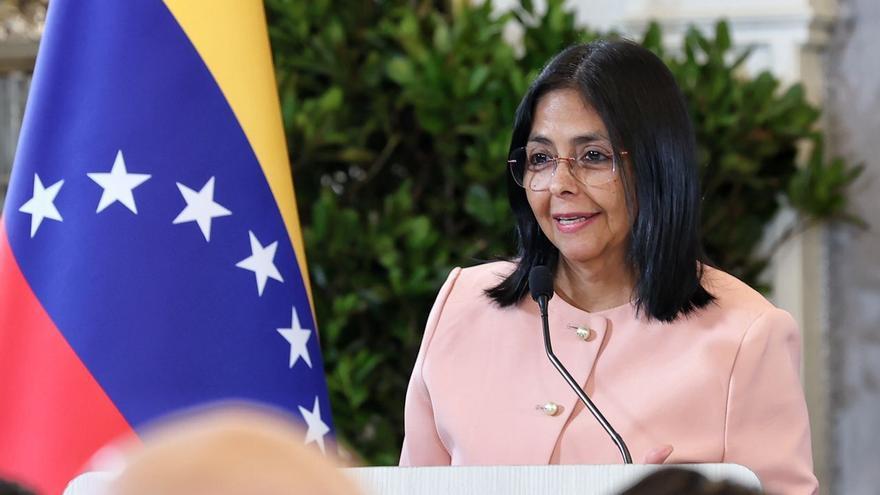 Delcy Rodríguez llega a Países Bajos para "defender" a su país