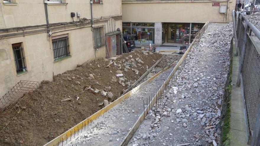 Ermuko VI. Mendaurrena eta Zubiaurre kaleak lotuko dira arrapala baten bidez